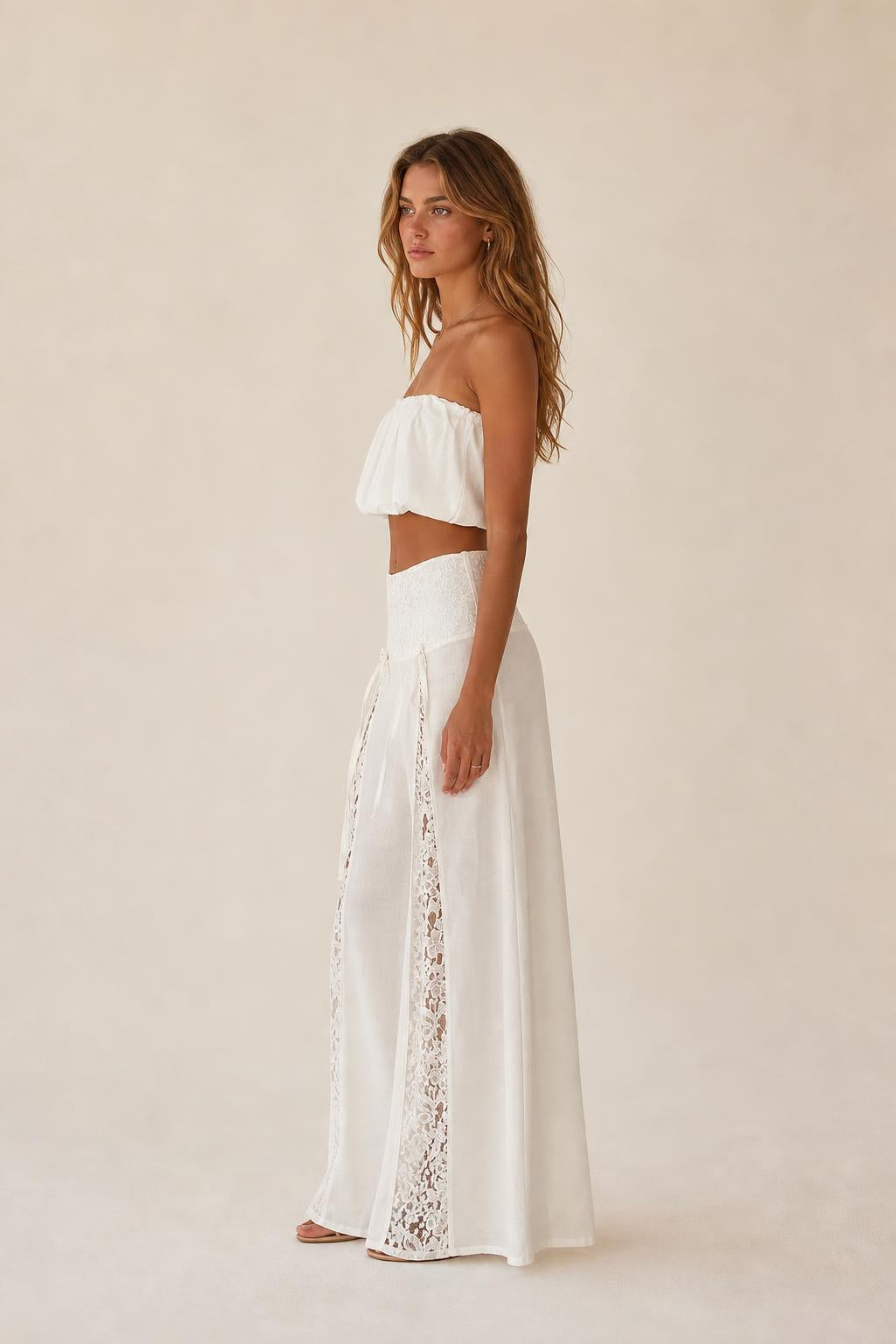 Side profile view of the white two-piece set
